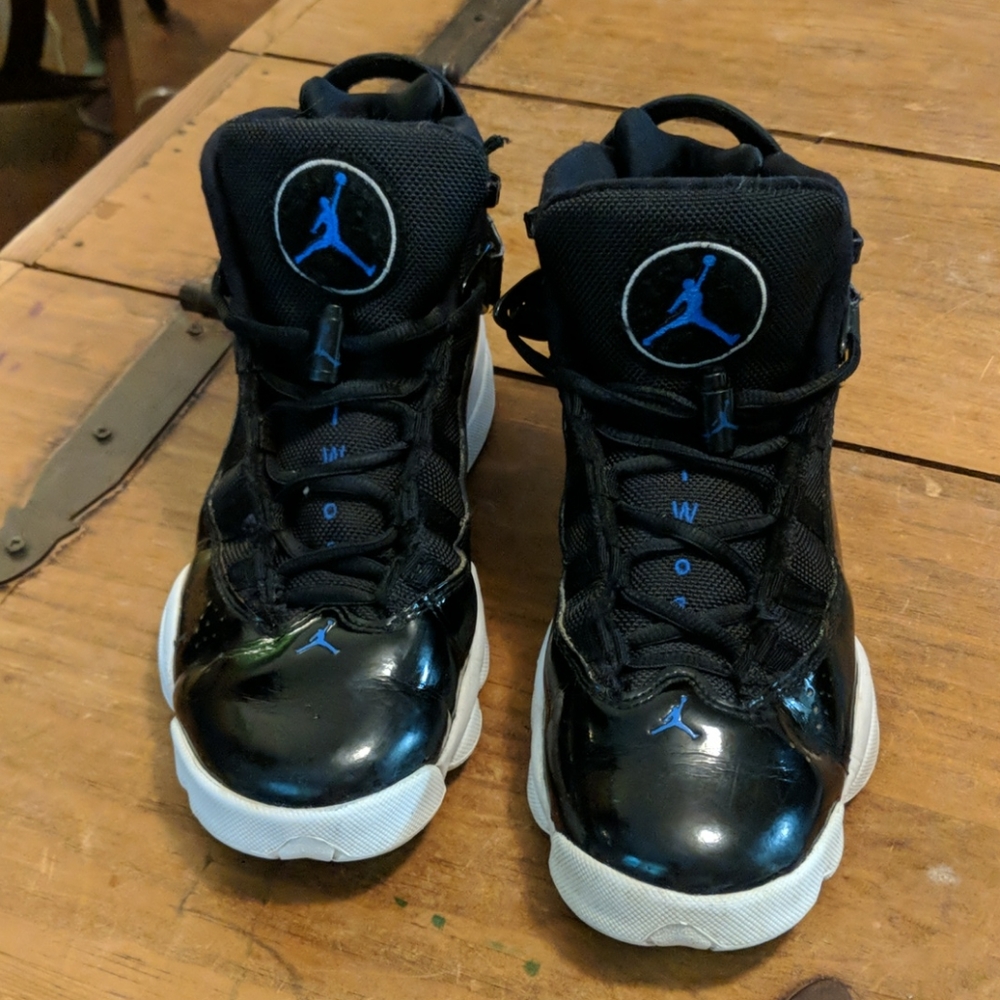 Air Jordan 6 Rings Black Youth, Size 6